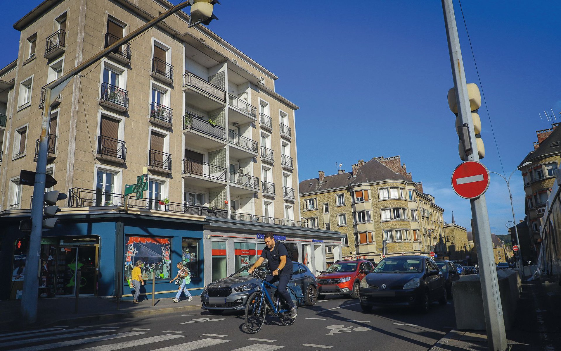 Accrocher son vélo derrière un bus, une nouvelle possibilité à  Charleville-Mézières et ses alentours