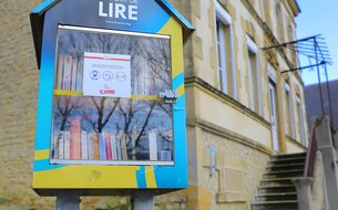 Photo de la boite à livre située a Etion 